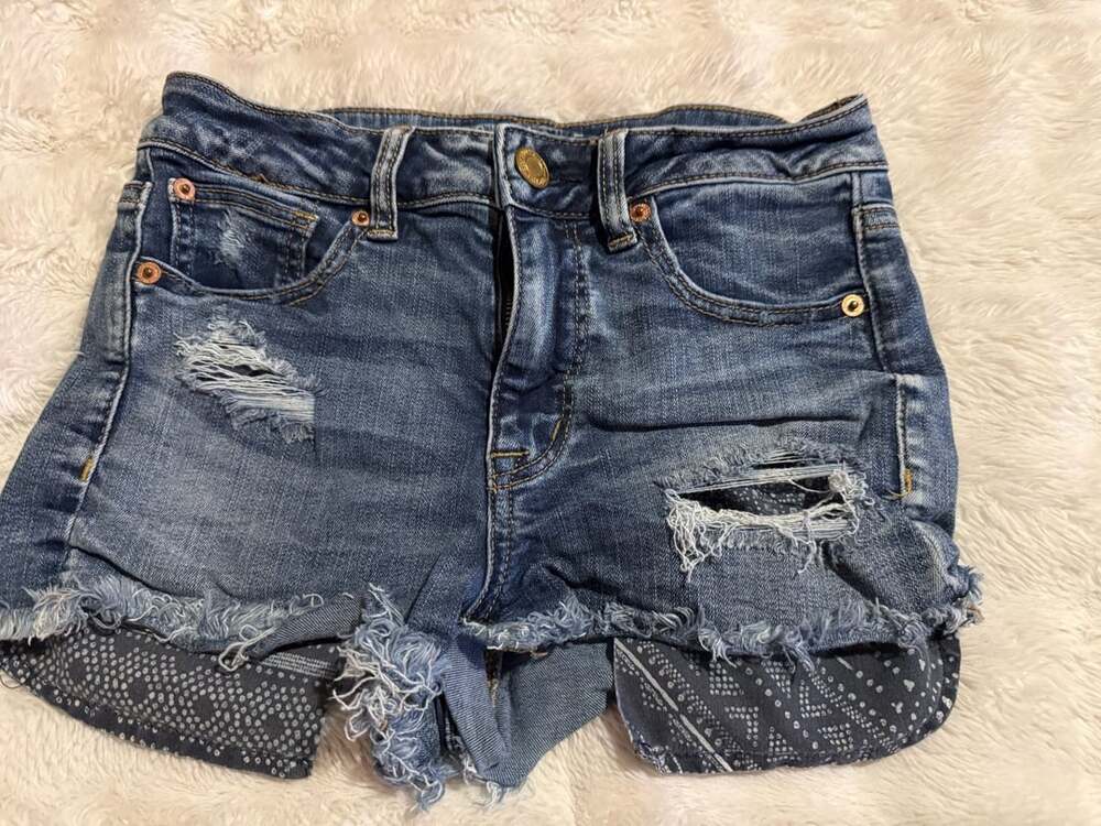 American Eagle Denim Shorts Size 2 Blue Next Level